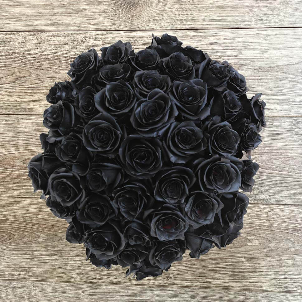 Black Mamba Roses Bouquet by Rosaholics