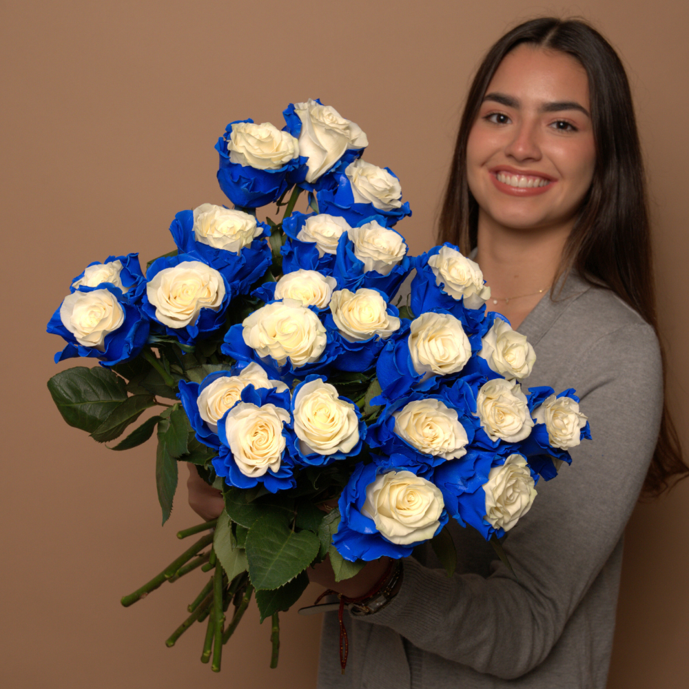 Send Blue Roses Online | Blue Roses Delivery — Rosaholics