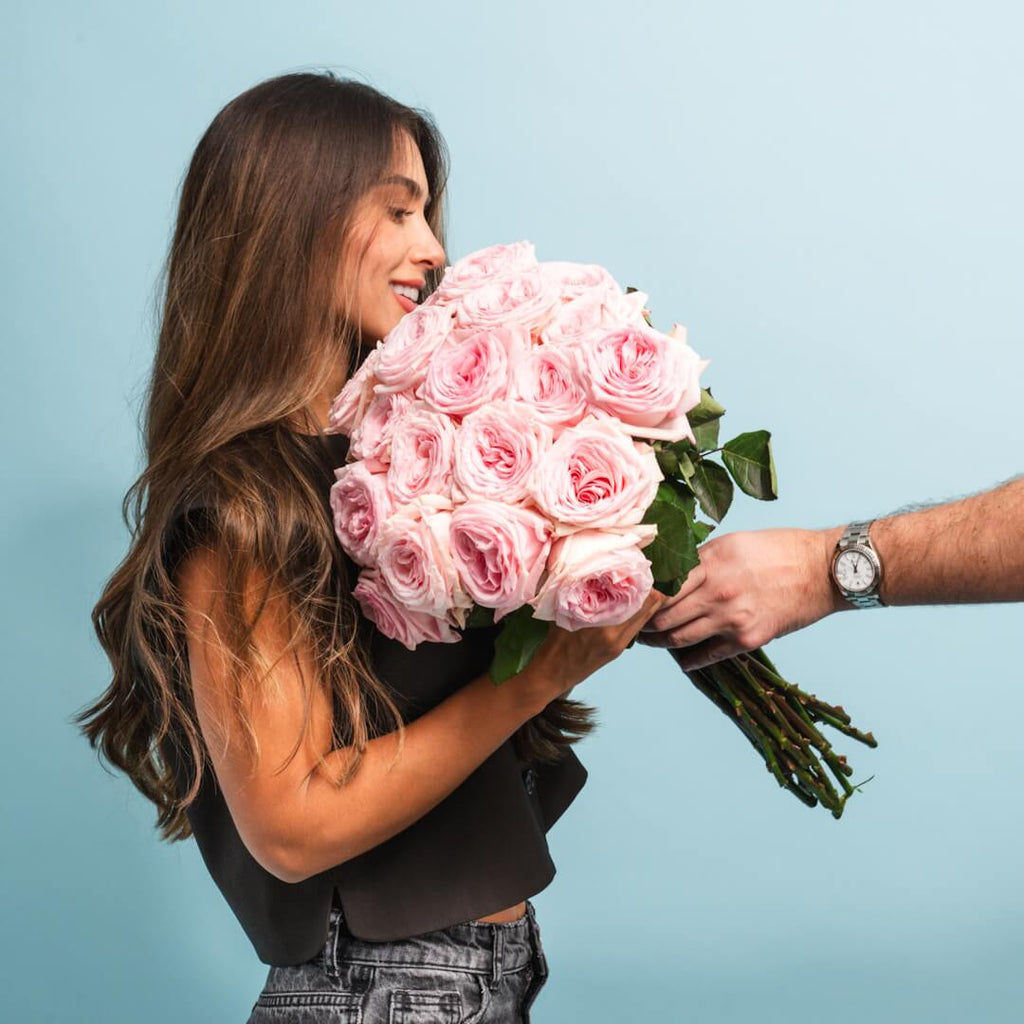 Long Pink Roses Pink Roses Bouquets | Pink Roses Delivery — Rosaholics