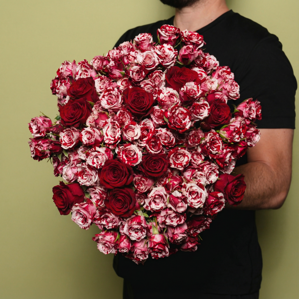 Strawberry Swirl: Vibrant Blooms Bouquet – Rosaholics