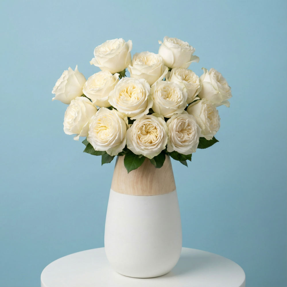 Beautiful and delicate bouquet of Windsor Bloom – Rosaholics