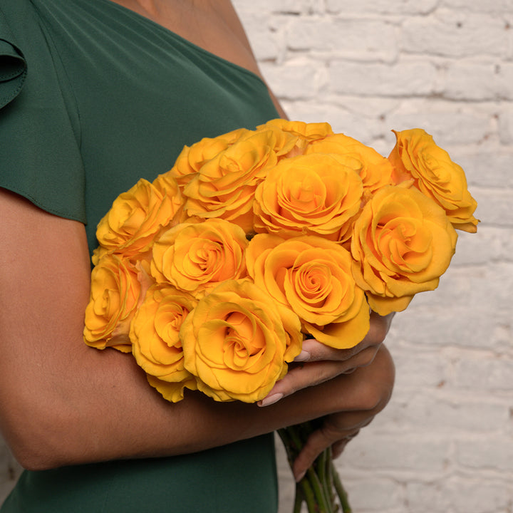 Sunny Fresh Rose Bouquet
