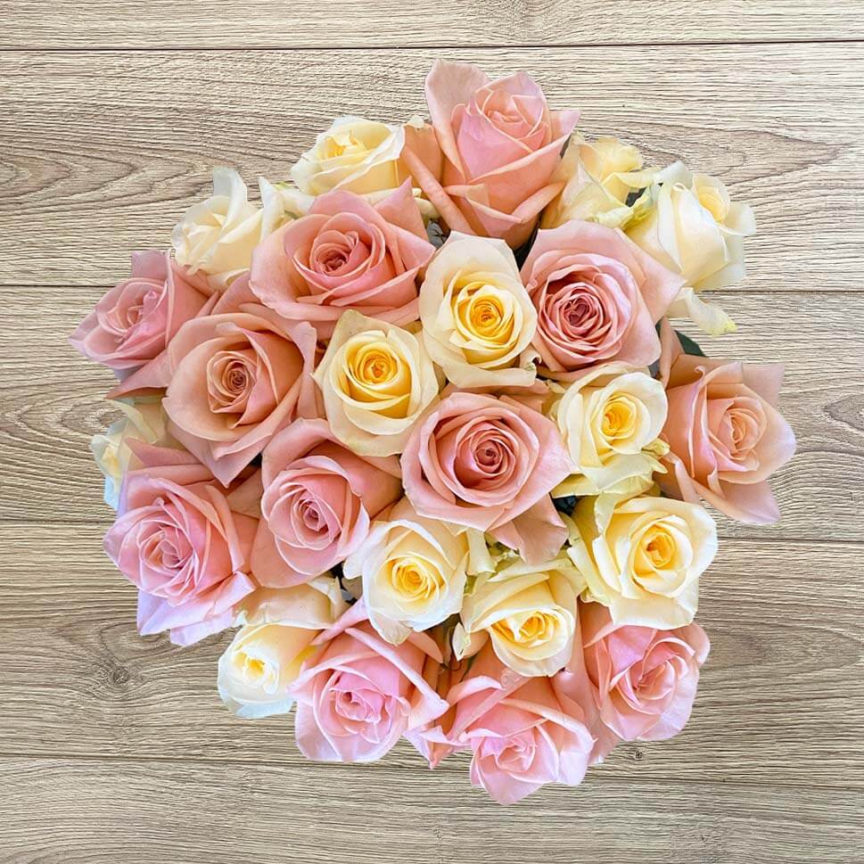 Candlelight Rose Bouquet | Peach & Yellow Roses | Rosaholics