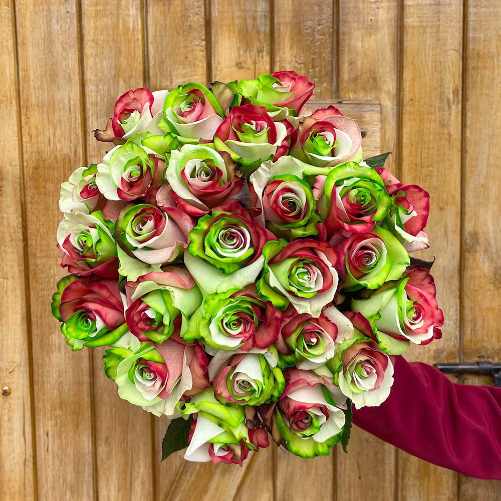 Red and Green Roses - Eve bouquet