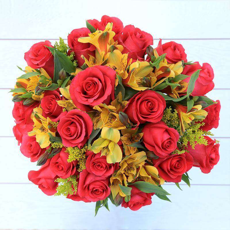 Jet Setter Fresh Flower Bouquet 2 - Rosaholics