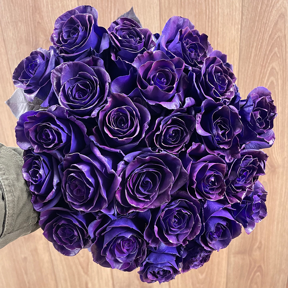 Purple Stravaganzza roses bouquet