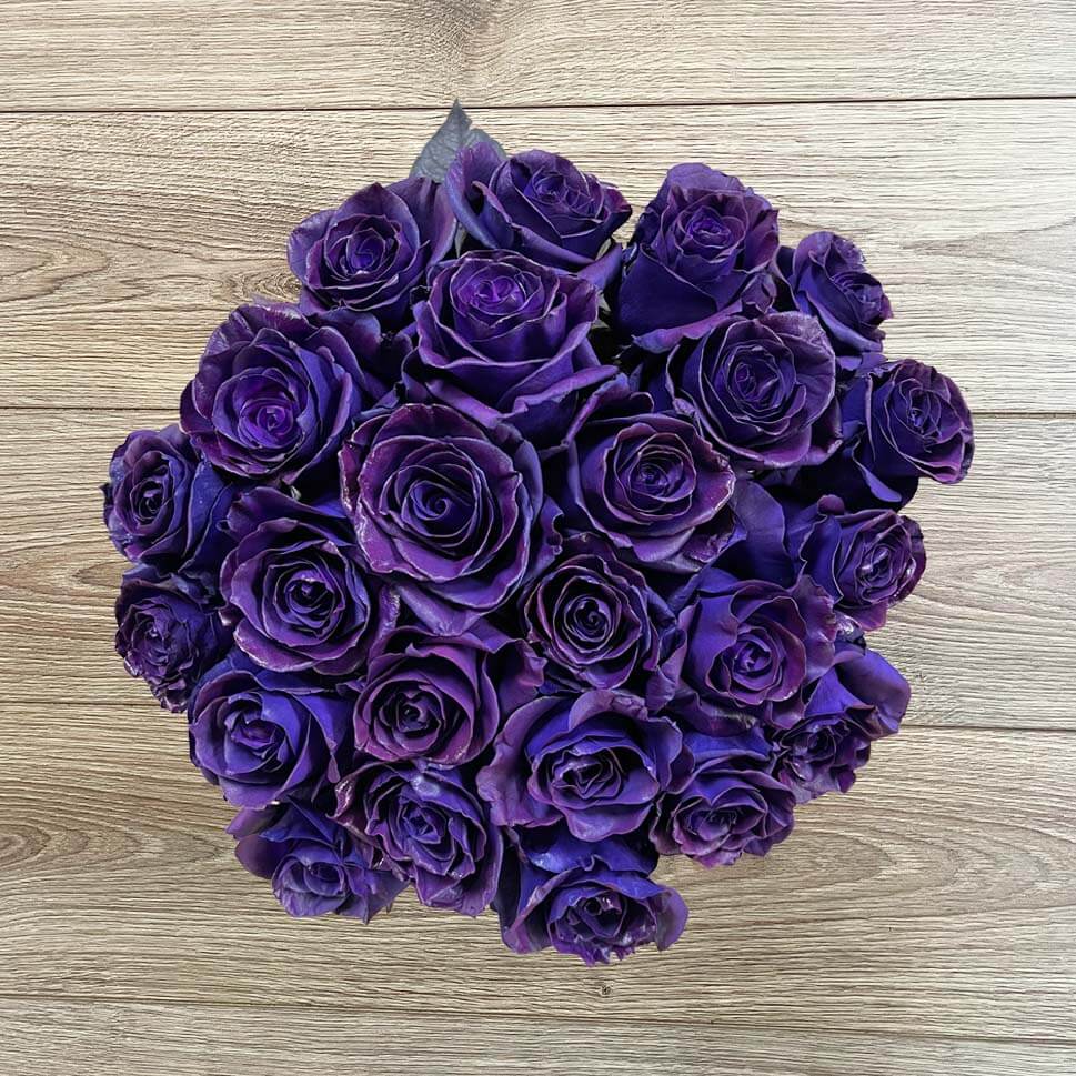 Purple Stravaganzza roses bouquet